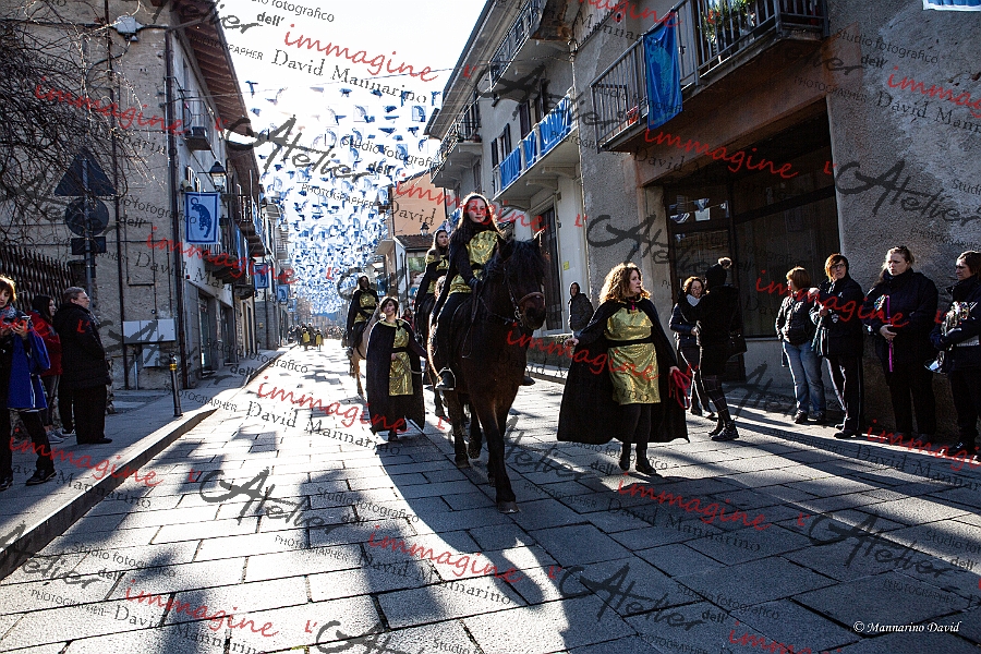 1880_DM3_2076