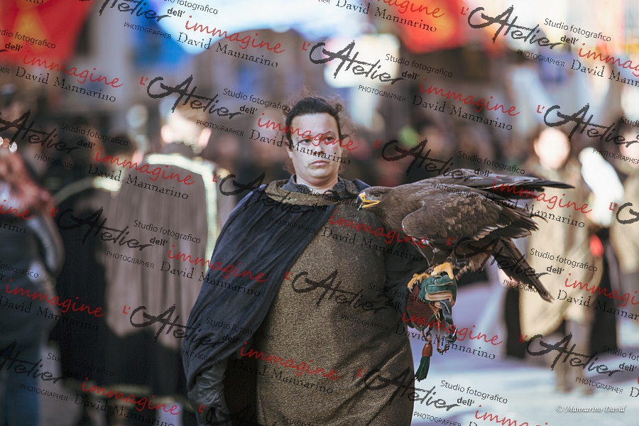 2040_DM3_2281