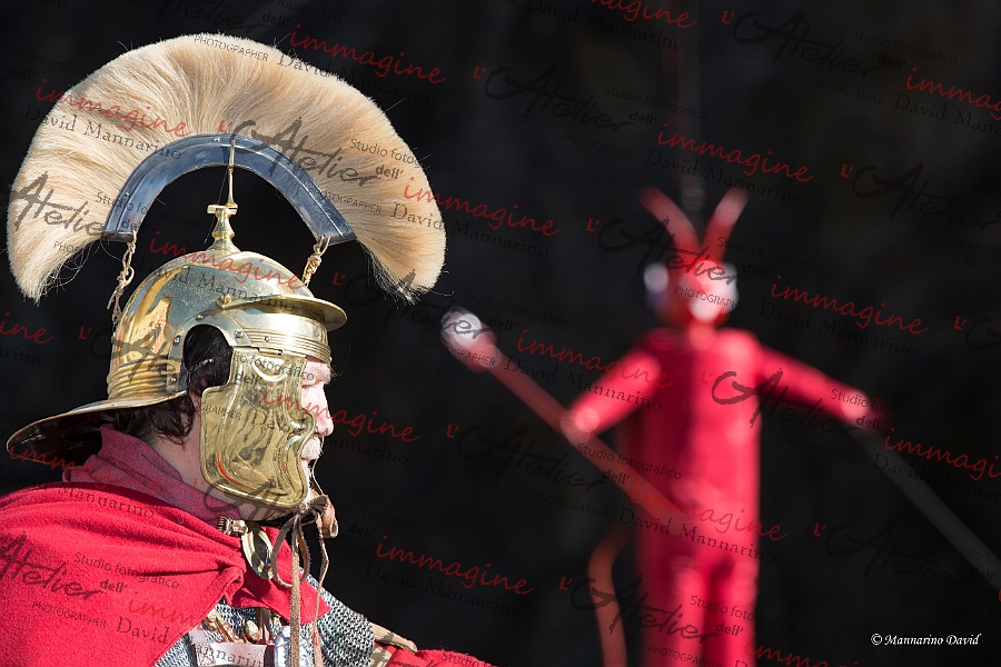 05695_DM3_9775