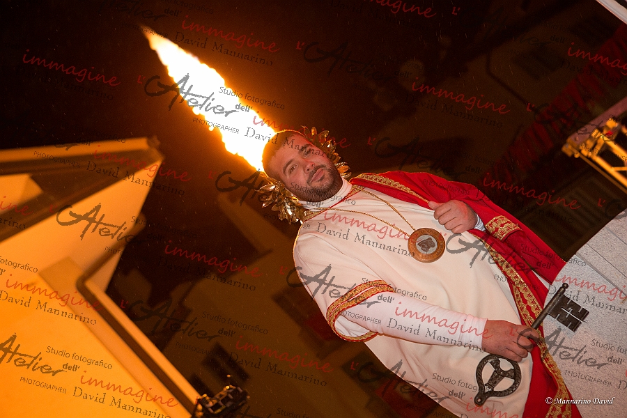 02011_DM3_6892