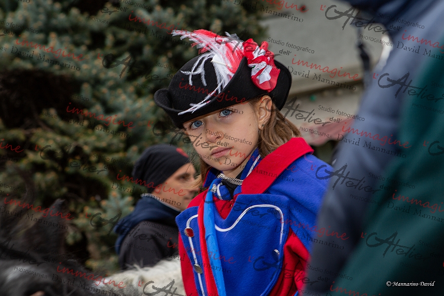 00813_DM3_3437