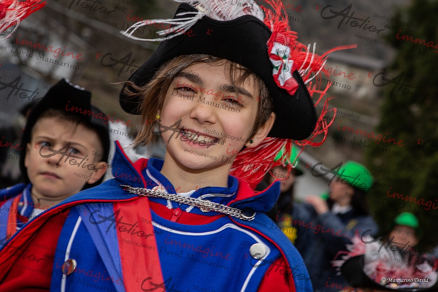 01047_DM3_3765