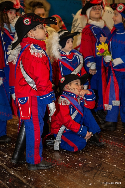 01077_DM3_3805