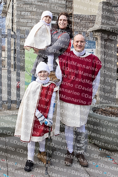 1212-DM6_9159-