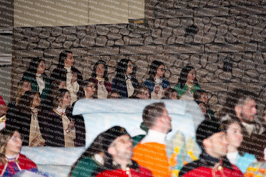 0585_DM3_8193